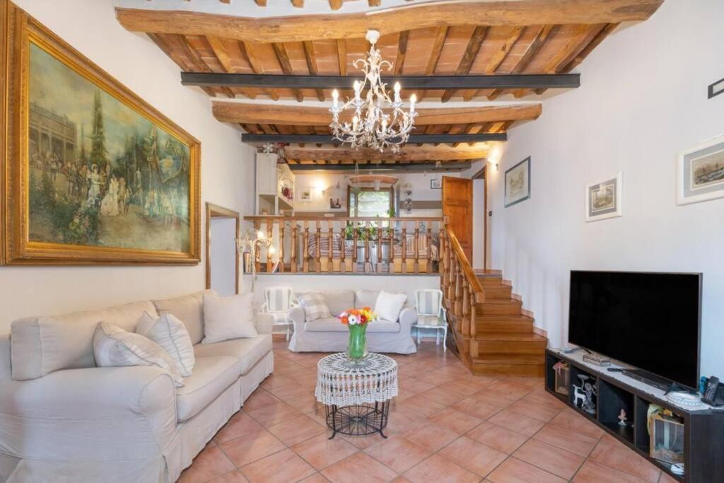Uno Spazio Di Relax In Toscana Apartment Buti Exterior foto